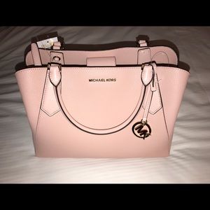 BRAND NEW pastel pink Michael Kors purse!